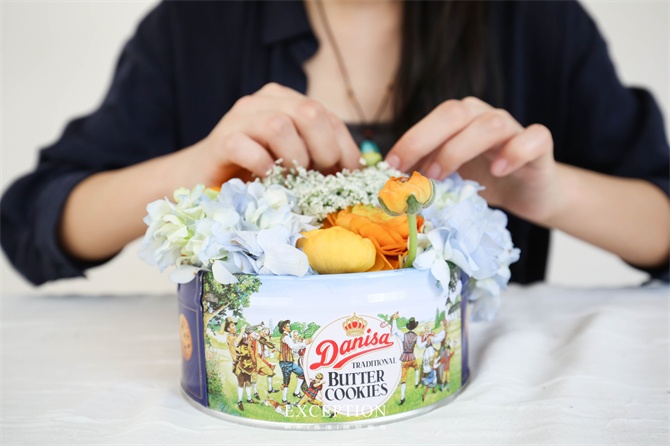 【幾分鐘.軟裝課堂】她用3分鐘搞定一個浪漫花球，就憑這些？-別墅設(shè)計,軟裝設(shè)計,室內(nèi)設(shè)計,豪宅設(shè)計,深圳例外軟裝設(shè)計公司