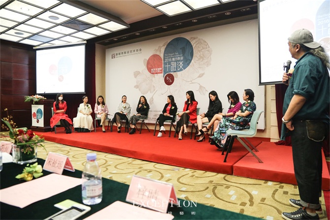 “十雅”魅力綻放，你們注意到女神手上的藍色錦魚了嗎？-別墅設計,軟裝設計,室內(nèi)設計,豪宅設計,深圳例外軟裝設計公司