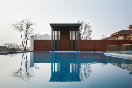 住進(jìn)這座別墅，像蜂巢一樣有安全感